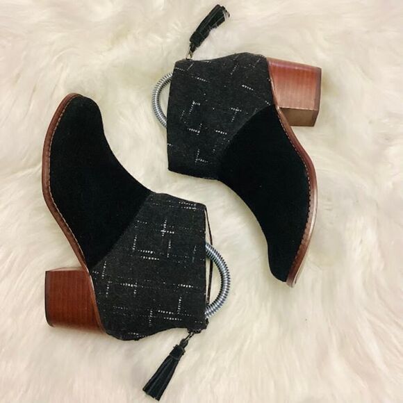 Tom's Leila Black Wool Felt Booties Block Heel Back Zipper Block Color Size 5W - Picture 2 of 9